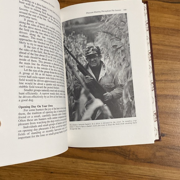 Successful Hunting Strategies Hunter's Information Series Hardback Book - Picture 11 of 15